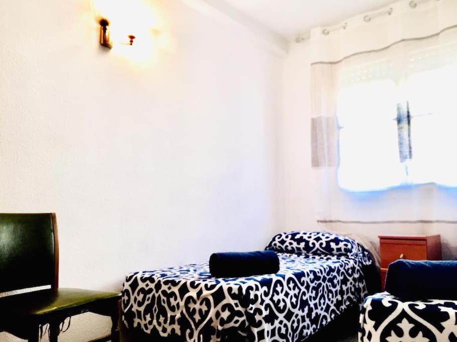 Ferienwohnung Gran Apartamento Cerca Del Aeropuerto El Prat de Llobregat Exterior foto