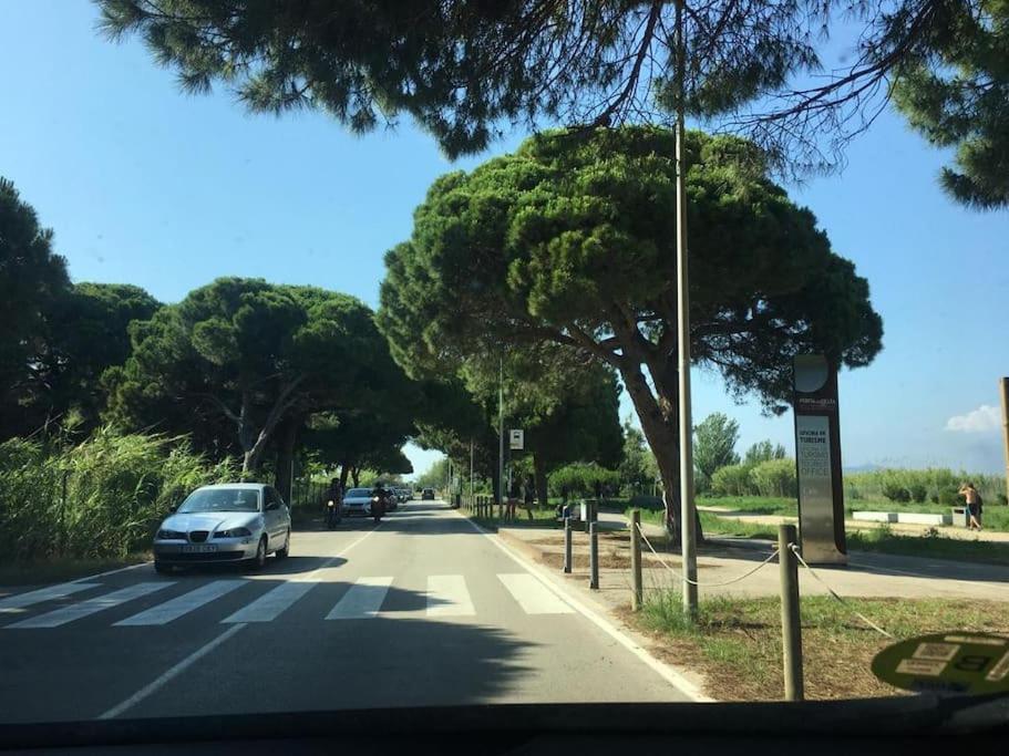 Ferienwohnung Gran Apartamento Cerca Del Aeropuerto El Prat de Llobregat Exterior foto