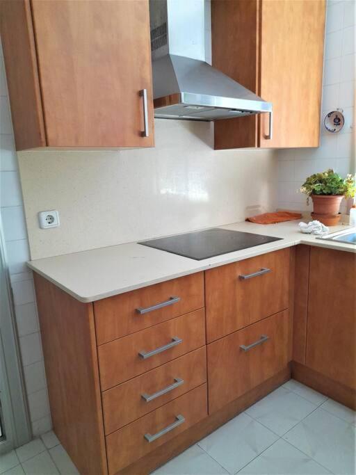 Ferienwohnung Gran Apartamento Cerca Del Aeropuerto El Prat de Llobregat Exterior foto
