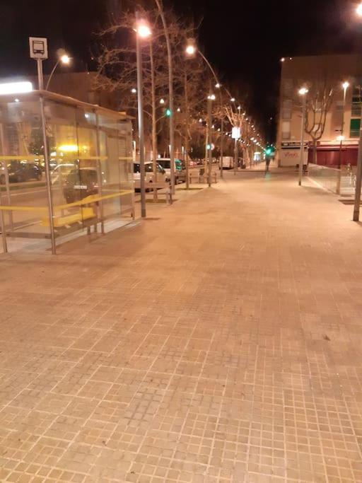 Ferienwohnung Gran Apartamento Cerca Del Aeropuerto El Prat de Llobregat Exterior foto